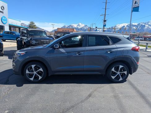 Used 2016 Hyundai Tucson Sport image 8