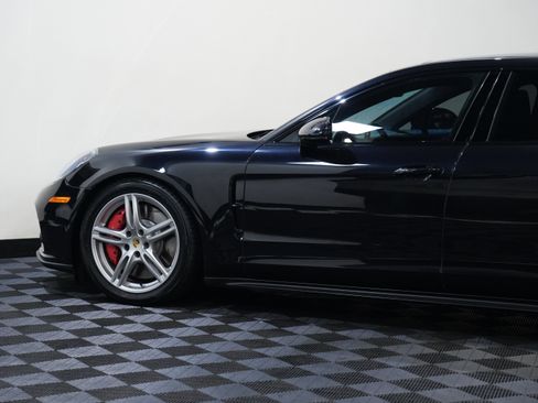 Used 2017 Porsche Panamera Turbo w/ Carbon Fiber Interior Package AWD/4WD image 21