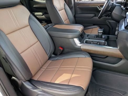 Used 2023 Chevrolet Silverado 1500 High Country w/ High Country Premium Package image 30