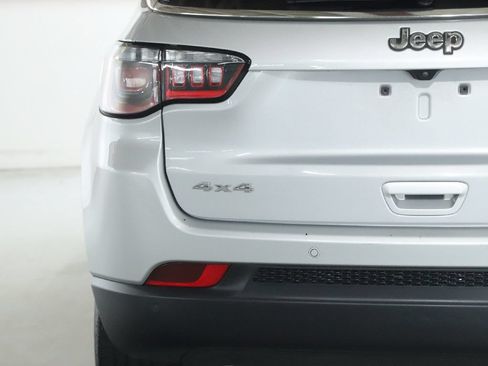 Used 2025 Jeep Compass Limited AWD/4WD image 43