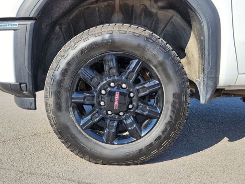 Used 2026 GMC Sierra 2500 AT4 AWD/4WD image 11
