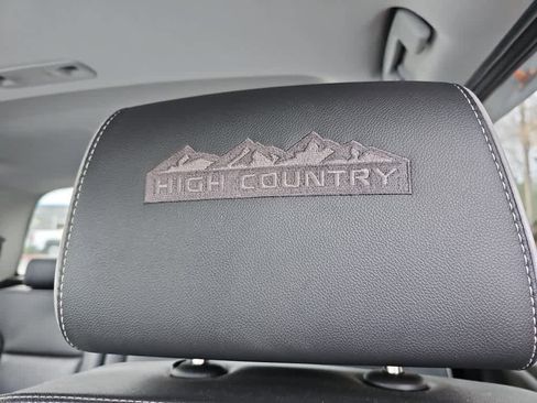 Used 2019 Chevrolet Silverado 2500 High Country w/ Duramax Plus Package image 18