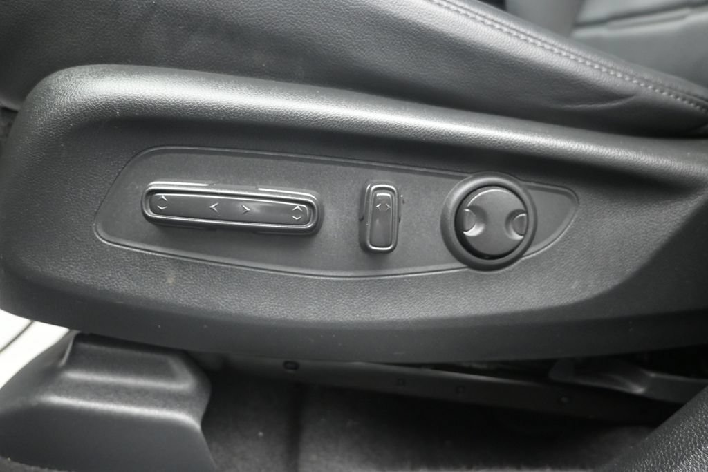 Used 2025 Honda CR-V EX-L image 11
