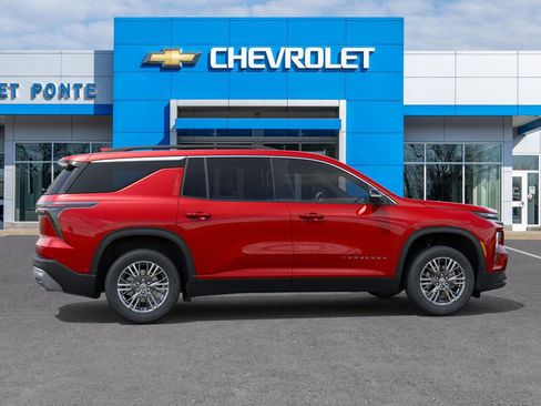 New 2026 Chevrolet Traverse LT image 5