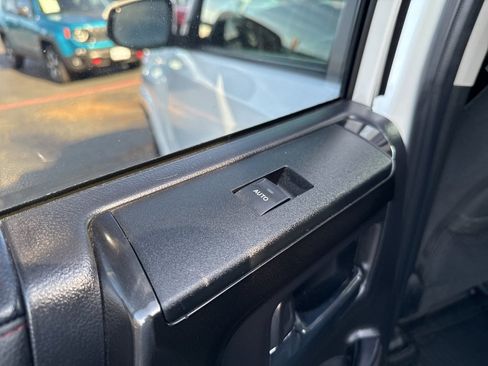 Used 2023 Toyota 4Runner TRD Off-Road image 34