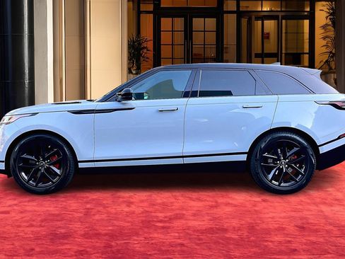 Used 2025 Land Rover Range Rover Velar Dynamic SE image 14