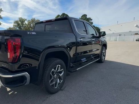 New 2026 GMC Sierra 1500 SLT w/ SLT Premium Package image 8