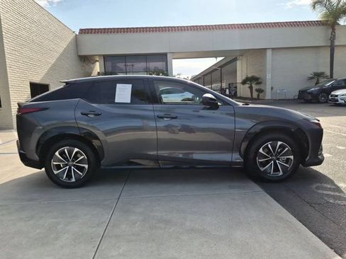Used 2023 Lexus RZ 450e Premium w/ Technology Package AWD/4WD image 4