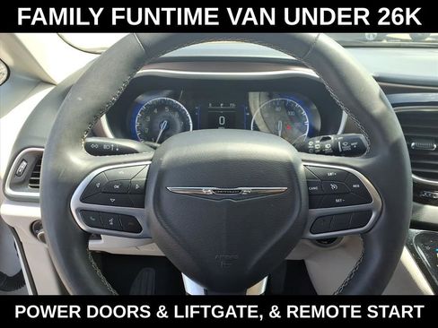 Used 2023 Chrysler Voyager LX FWD image 19