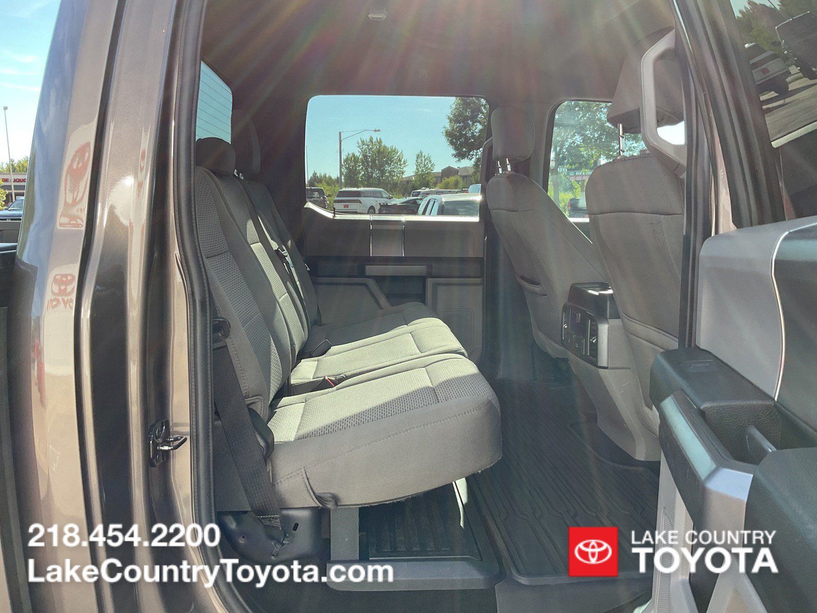 Used 2020 Ford F350 XLT w/ XLT Premium Package AWD/4WD image 11