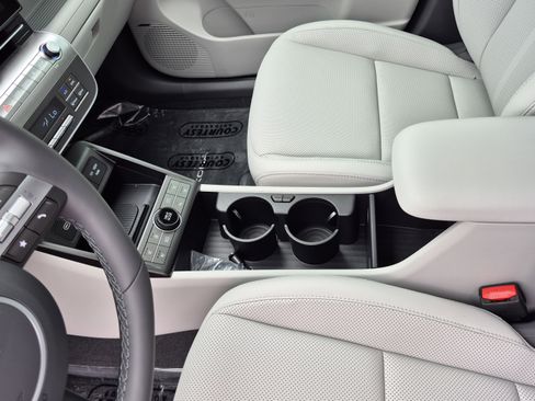 New 2026 Hyundai Kona Limited FWD image 22