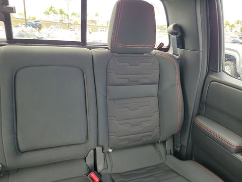 Used 2025 Nissan Frontier PRO-4X w/ Pro Convenience Package AWD/4WD image 22
