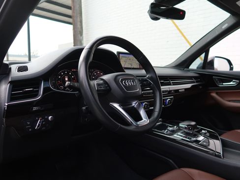 Used 2018 Audi Q7 3.0T Prestige image 41