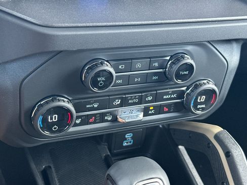 New 2025 Ford Bronco Badlands AWD/4WD image 23