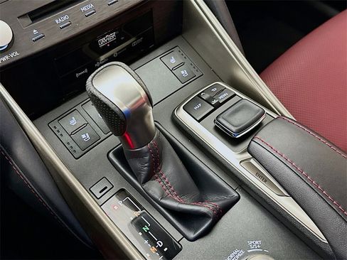 Used 2019 Lexus IS 350 image 20