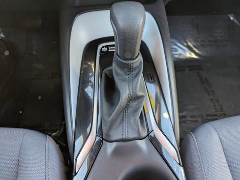 Used 2025 Toyota Corolla SE image 19