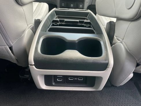 Used 2023 Honda Odyssey Touring image 36