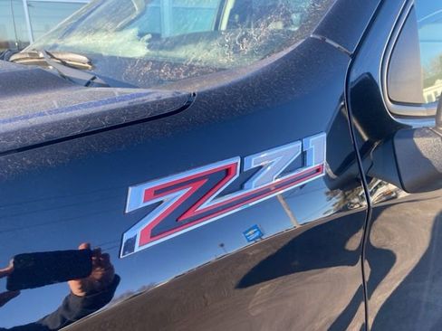 Used 2022 Chevrolet Silverado 1500 LT image 7