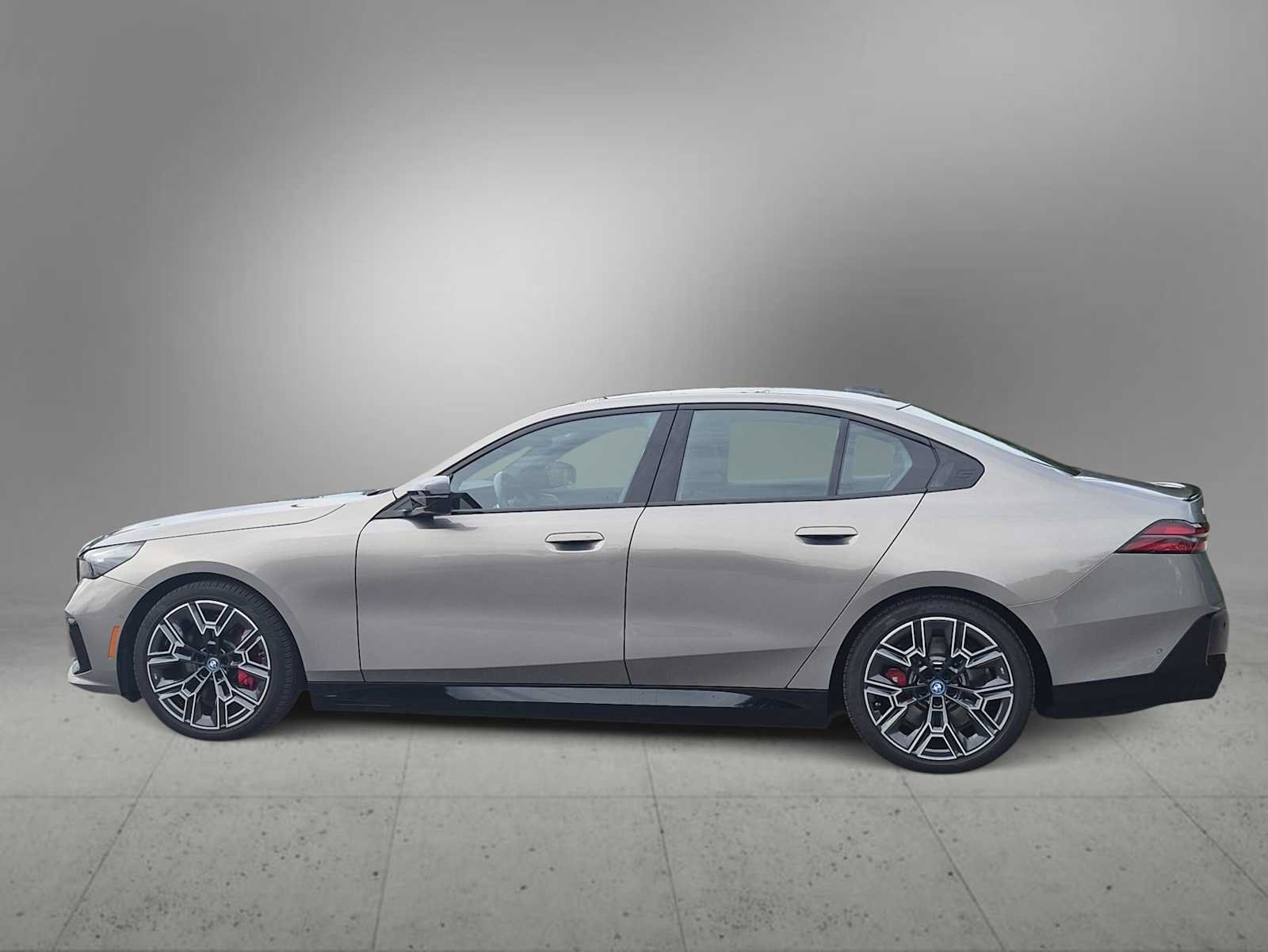 Used 2024 BMW i5 M60 w/ Premium Package AWD/4WD image 5