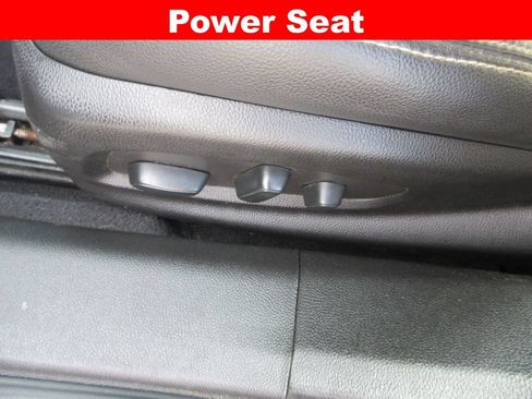 Used 2018 Chevrolet Impala Premier FWD image 24