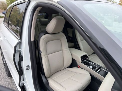 New 2026 Lincoln Corsair Reserve image 27