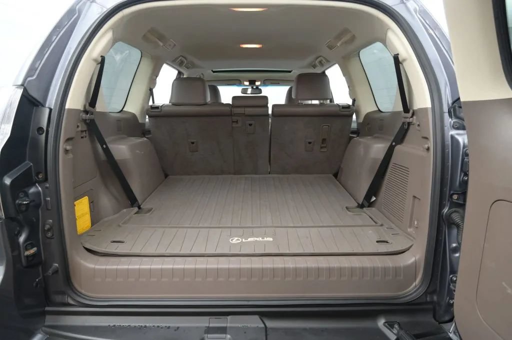 Used 2018 Lexus GX 460 Premium w/ Premium Package AWD/4WD image 47