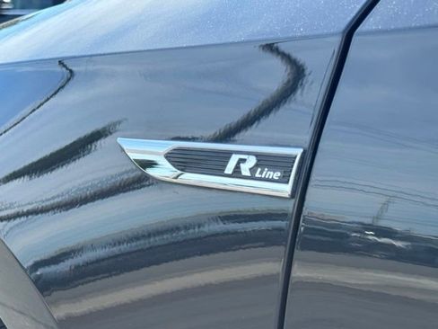 Used 2018 Volkswagen Passat 2.0T R-Line FWD image 13