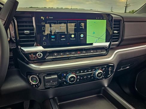 New 2025 GMC Sierra 2500 SLT w/ SLT Premium Package image 27