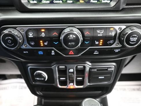 Used 2023 Jeep Wrangler Unlimited w/ Cold Weather Group AWD/4WD image 17