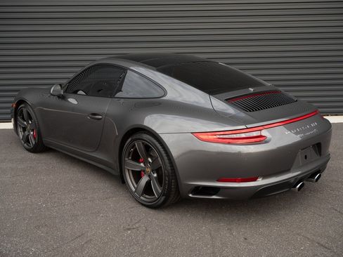 Certified 2018 Porsche 911 Carrera 4S image 3