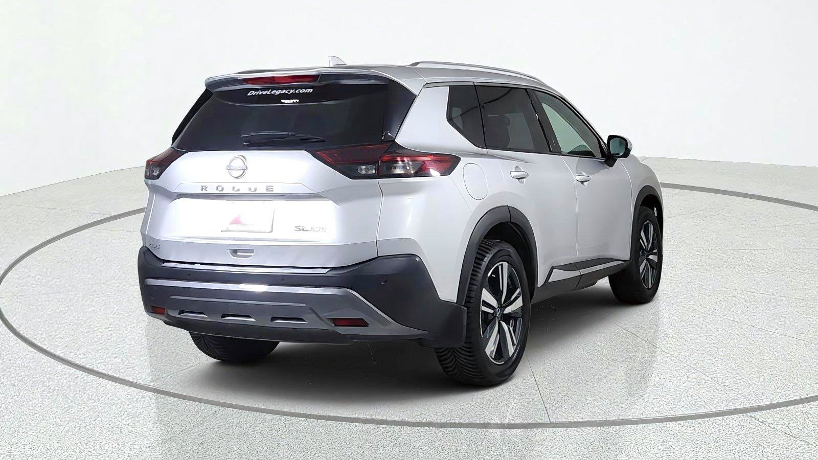 Used 2022 Nissan Rogue SL AWD/4WD image 6