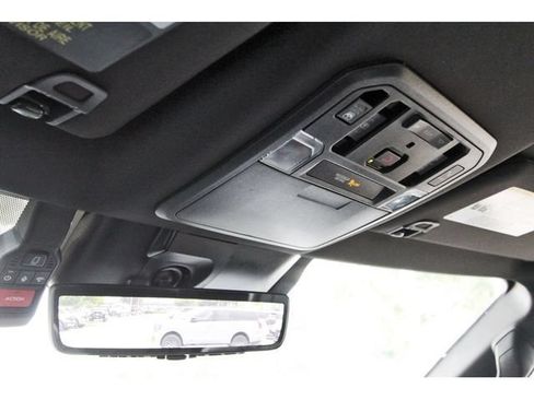 Used 2023 Toyota Tundra Platinum AWD/4WD image 22