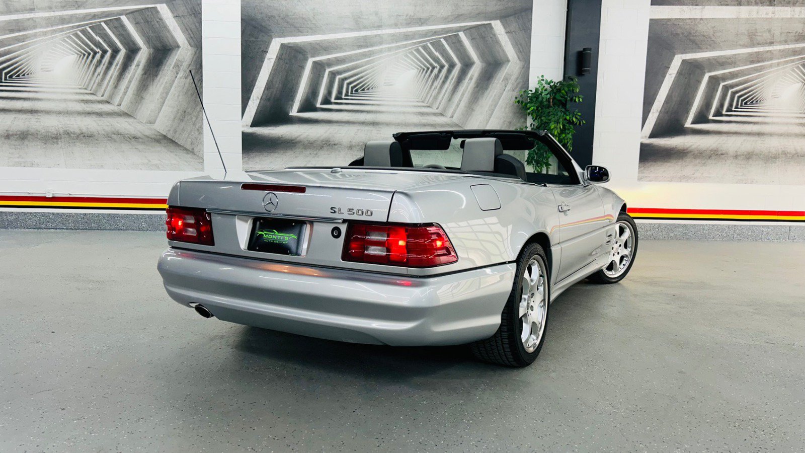 Used 2002 Mercedes-Benz SL 500 image 5