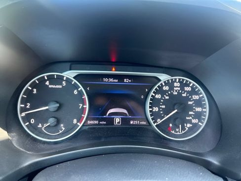 Used 2020 Nissan Sentra SR w/ Premium Package FWD image 23