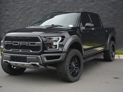 Used 2018 Ford F150 Raptor w/ Equipment Group 802A Luxury AWD/4WD image 1