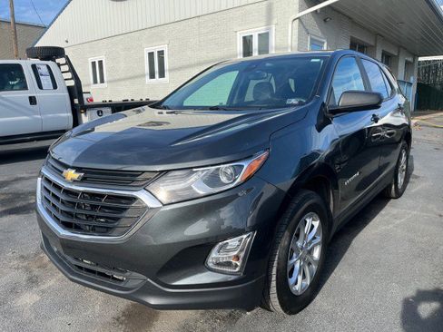Used 2020 Chevrolet Equinox LS w/ LS Convenience Package image 12