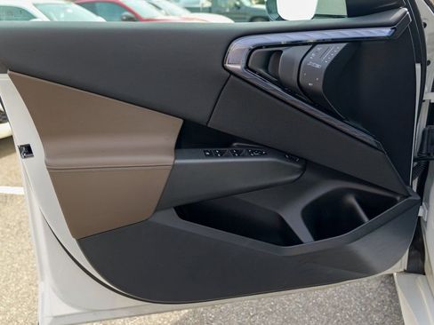 Used 2025 BMW X3 xDrive30i w/ M Sport Package image 16