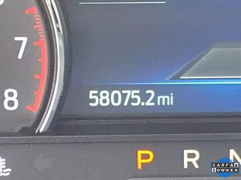 Used 2023 Ford Explorer Limited image 16