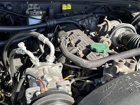 Used 1987 Nissan Rogue image 60