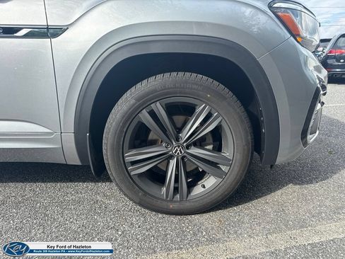 Used 2021 Volkswagen Atlas SE w/ Panoramic Sunroof Package AWD/4WD image 14