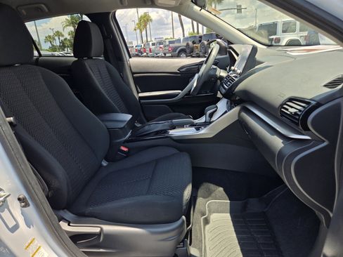 Used 2023 Mitsubishi Eclipse Cross LE AWD/4WD image 17