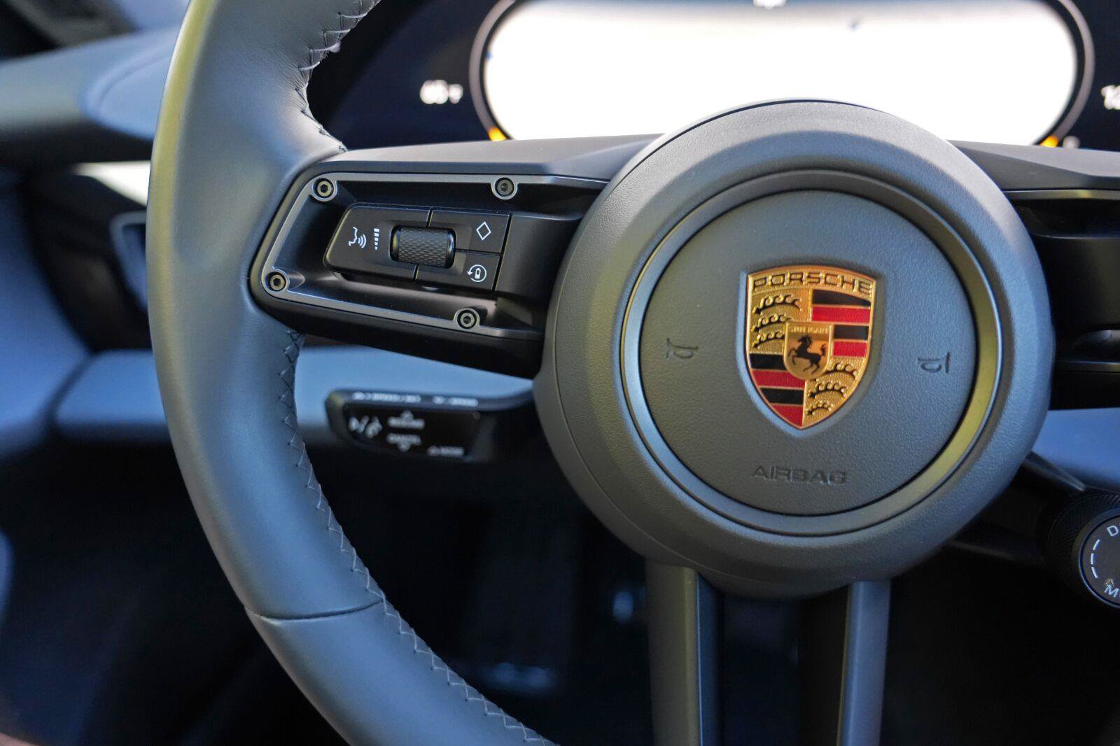 Used 2022 Porsche Taycan 4S AWD/4WD image 20