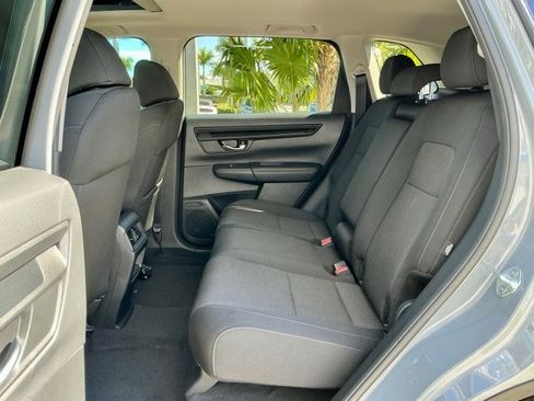 Used 2023 Honda CR-V EX image 9
