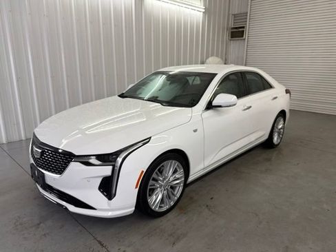 Used 2026 Cadillac CT4 Premium Luxury RWD image 3