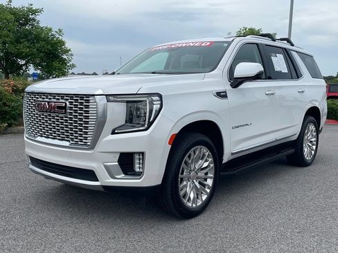 Used 2024 GMC Yukon Denali AWD/4WD image 3