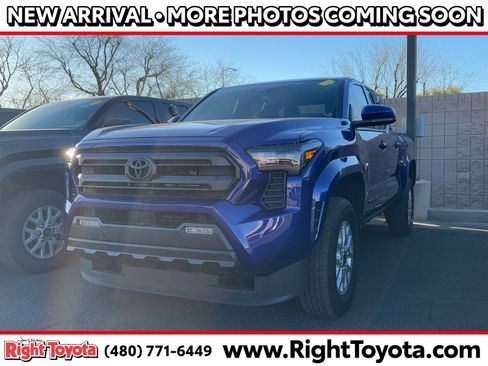 Certified 2025 Toyota Tacoma SR5 image 1
