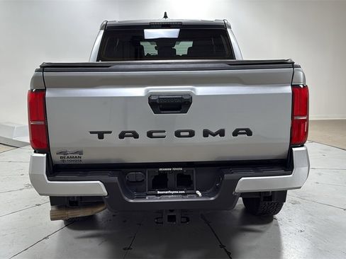 Certified 2024 Toyota Tacoma TRD Off-Road image 4
