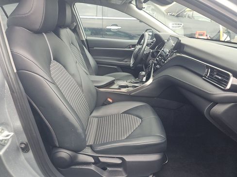 Used 2023 Toyota Camry SE FWD image 10