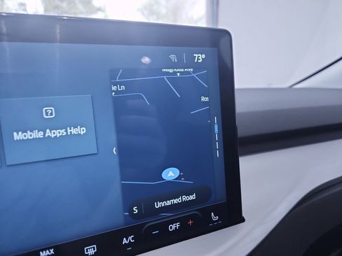 Used 2025 Ford Escape Platinum image 18