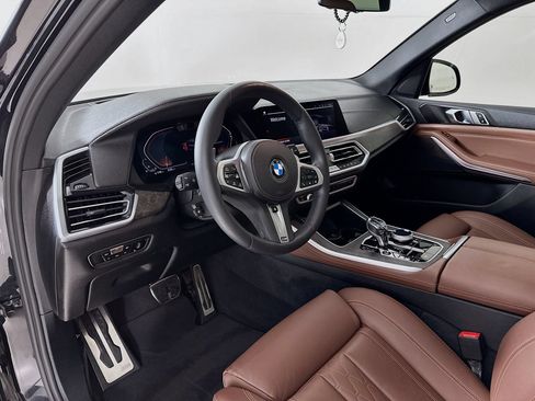 Used 2022 BMW X5 xDrive40i w/ M Sport Package AWD/4WD image 10